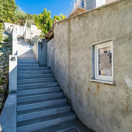 Apartment Beautiful In Mali Zaton (Dubrovnik-Neretva)